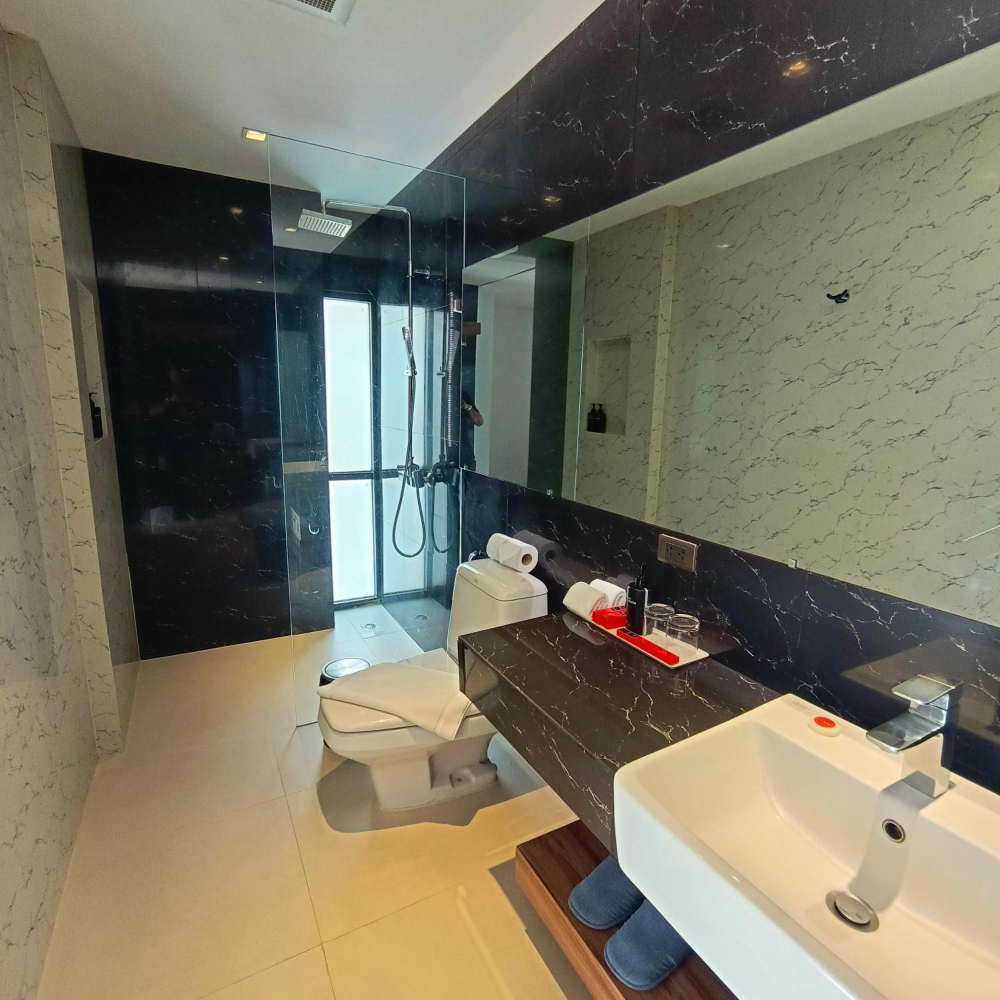 Hotel Uno Express Bangkok Exteriér fotografie